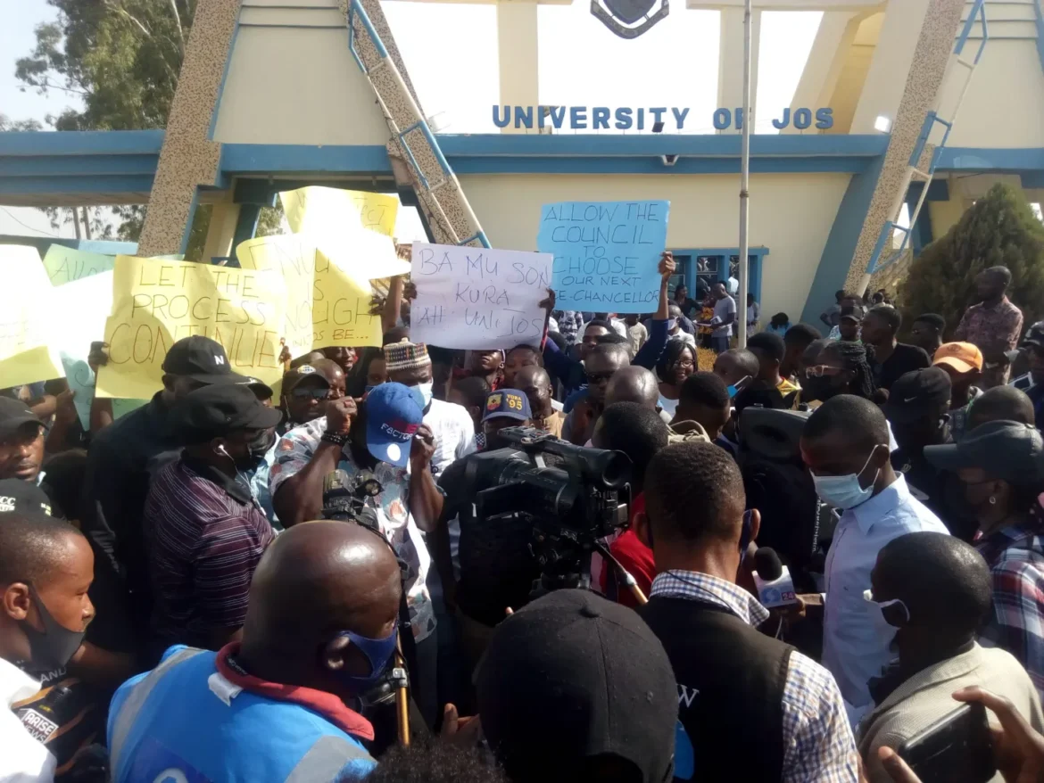 UNIJOS